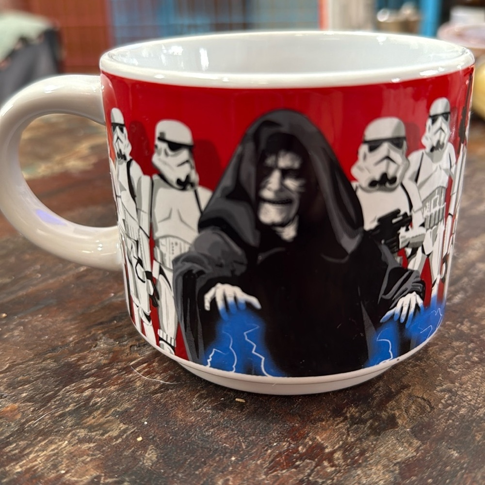 Star Wars Ceramic Mug - Picture 2 of 5